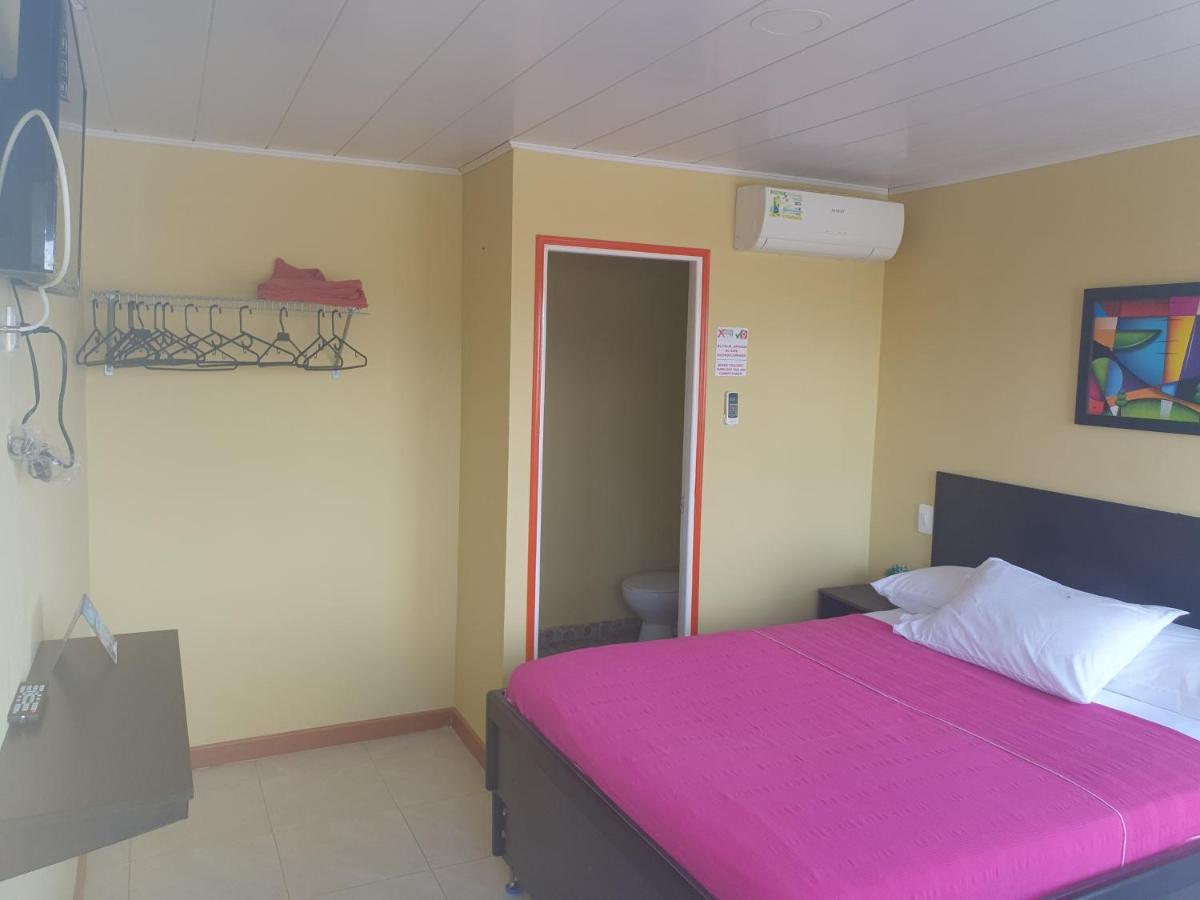 Victoria'S Gennie Bay Village Hostal San Andrés Kültér fotó