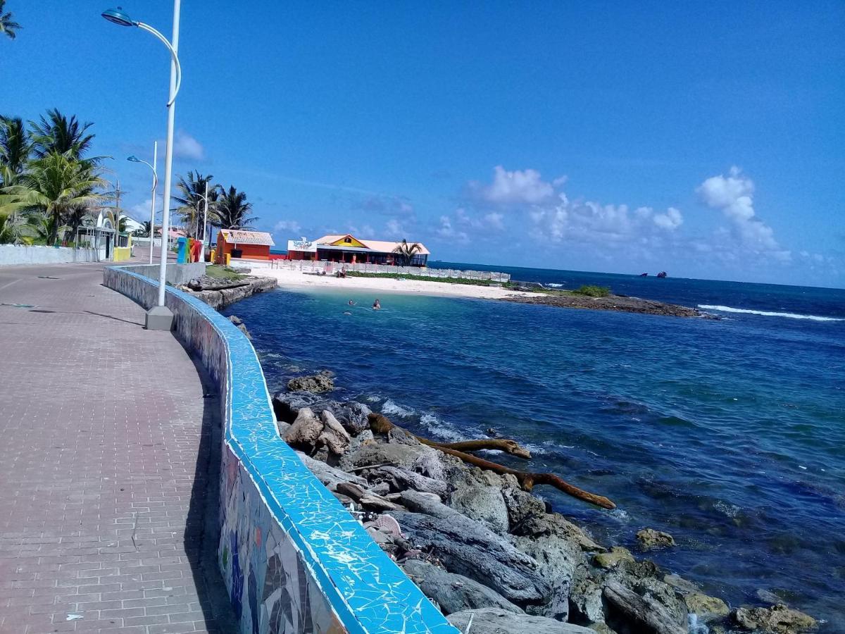 Victoria'S Gennie Bay Village Hostal San Andrés Kültér fotó